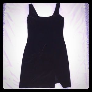 J.R. NITES Petites Black Velvet Dress